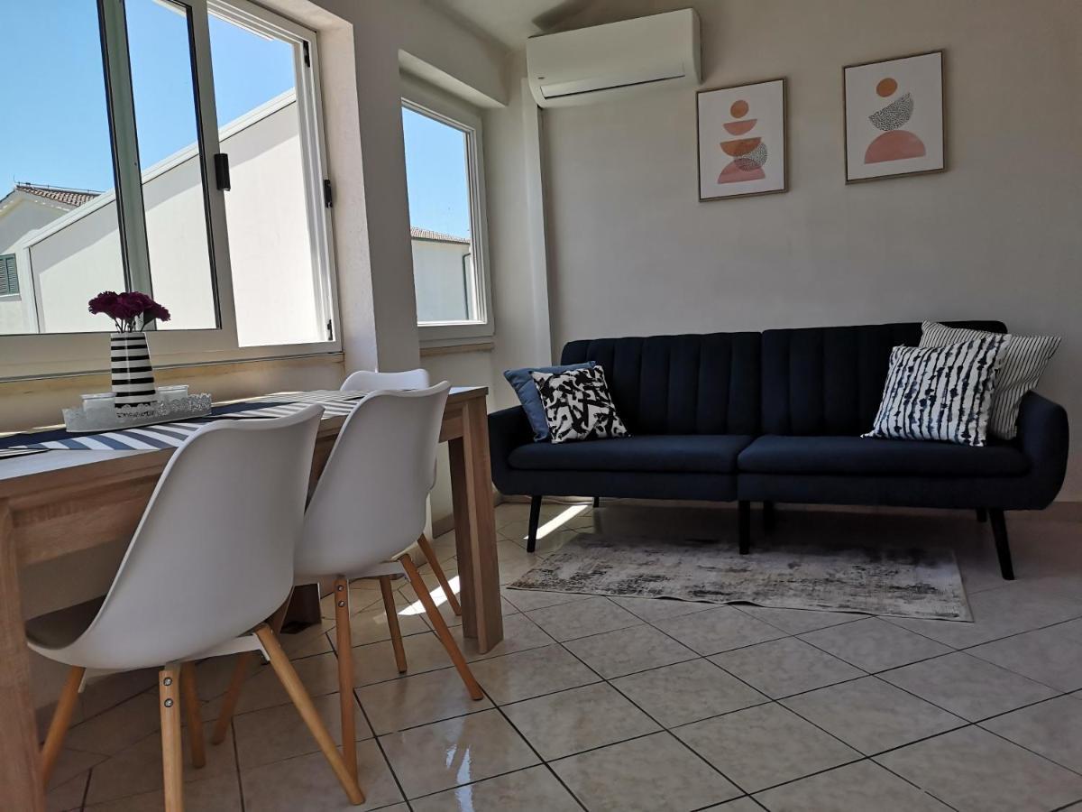 Apartmani Ljuba Рогозница Экстерьер фото